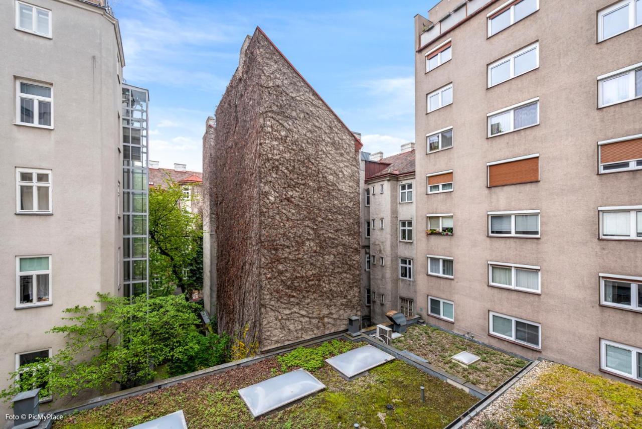 וינה Central City Lofts מראה חיצוני תמונה